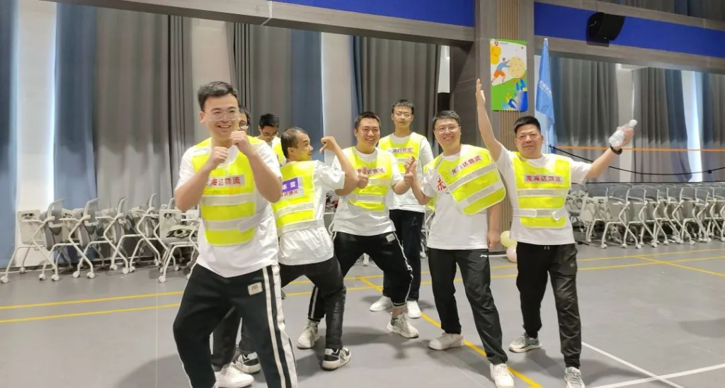 趣味运动结伴同行 | MG不朽情缘官网物流趣味运动会