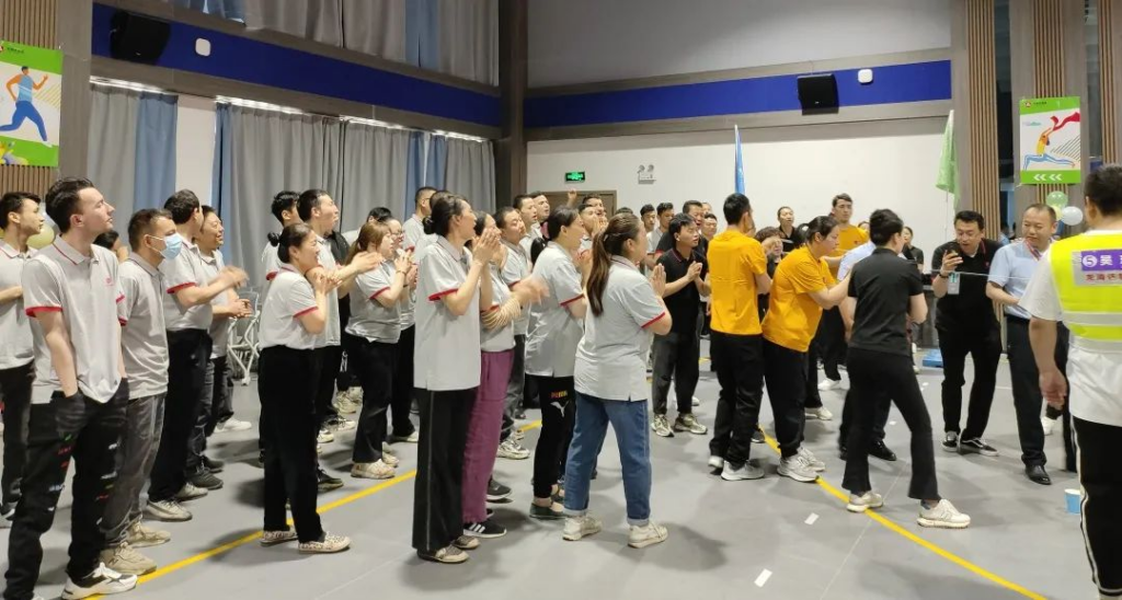 趣味运动结伴同行 | MG不朽情缘官网物流趣味运动会